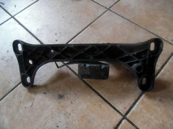 Toyota Yaris Verso Träger