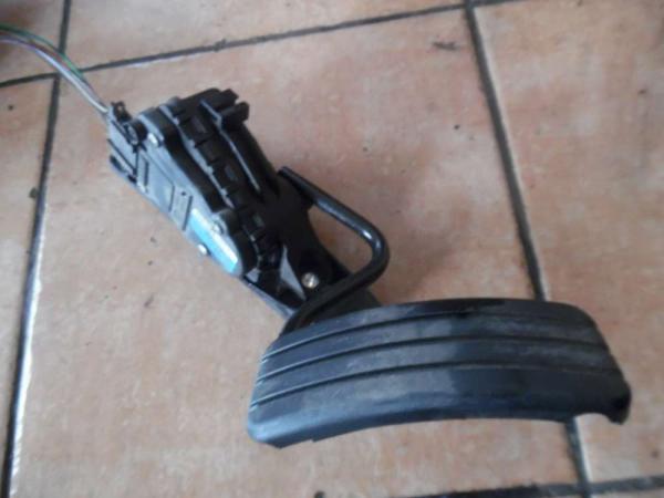 Renault Espace IV Gaspedal Gaspotenziometer 8200007513