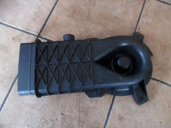 Renault Espace IV Luftleitung 8200028759